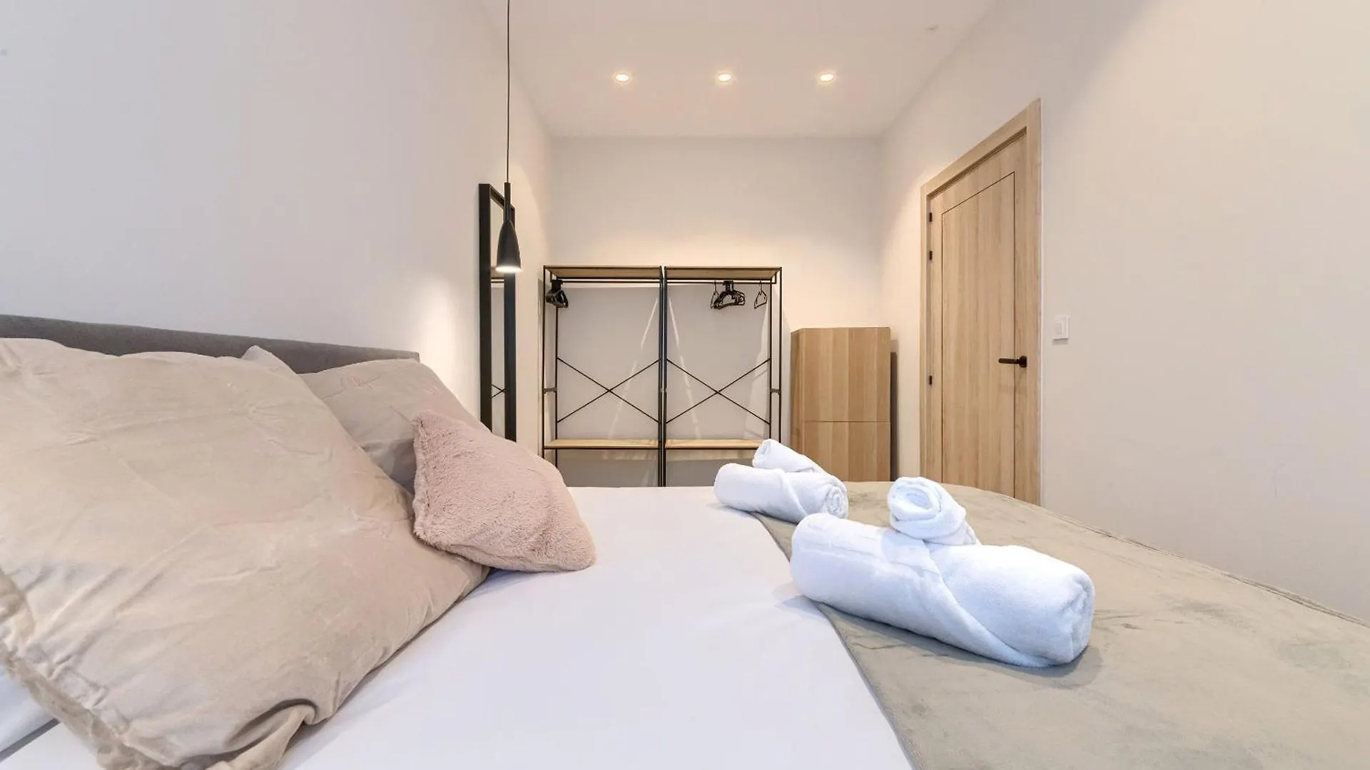 Apartamentos Basarrate Self Check In Bilbao Spain