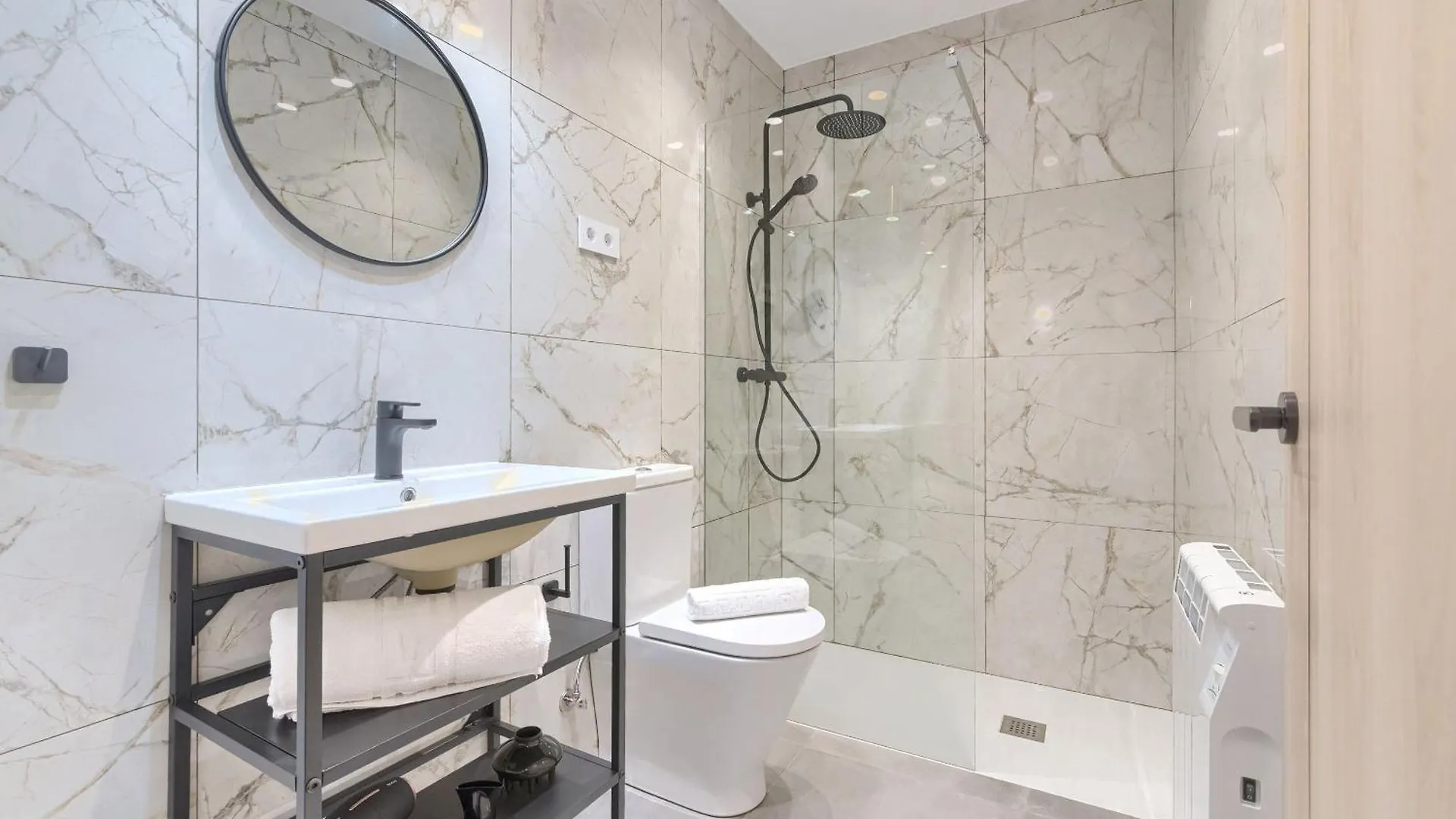 Apartamentos Basarrate Self Check In Bilbao