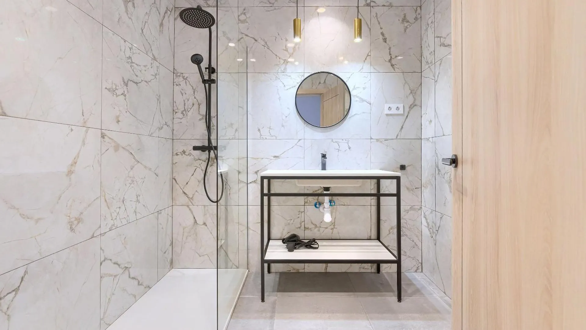 Apartamentos Basarrate Self Check In Bilbao Apartment